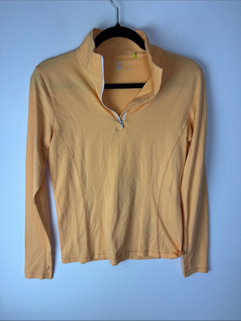 Tasc Pullover‎ - Men's Small